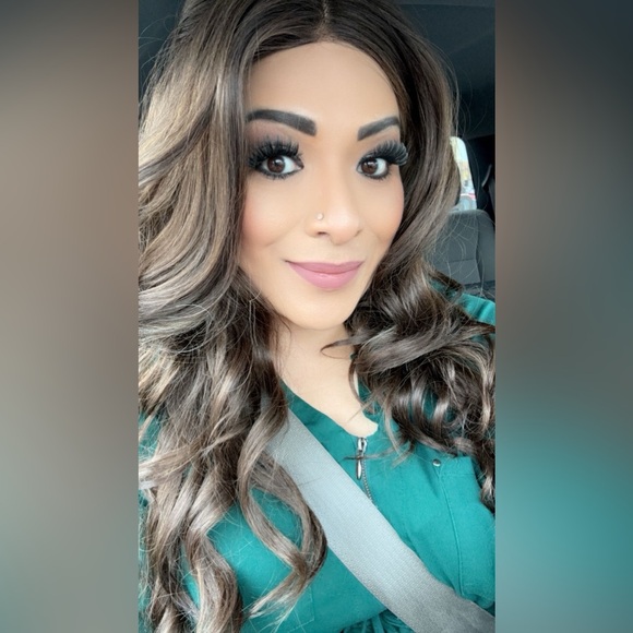 Meet your Posher, Laura - Picture 9 of 13